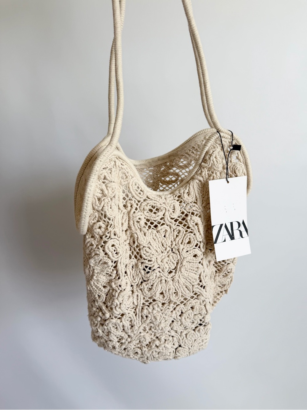 Zara Light Cream Crochet Drawstring Shoulder Bag